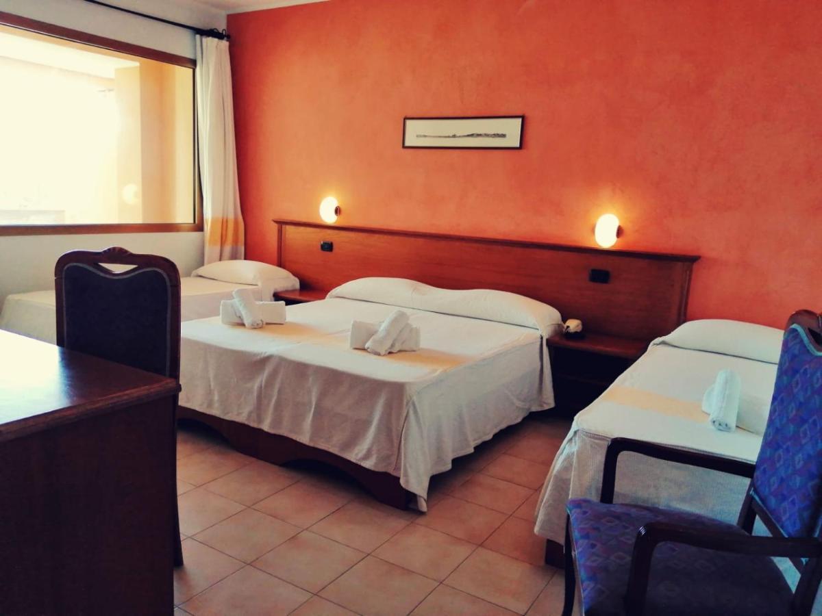 בוסה Malaspina Hotel & Resort מראה חיצוני תמונה