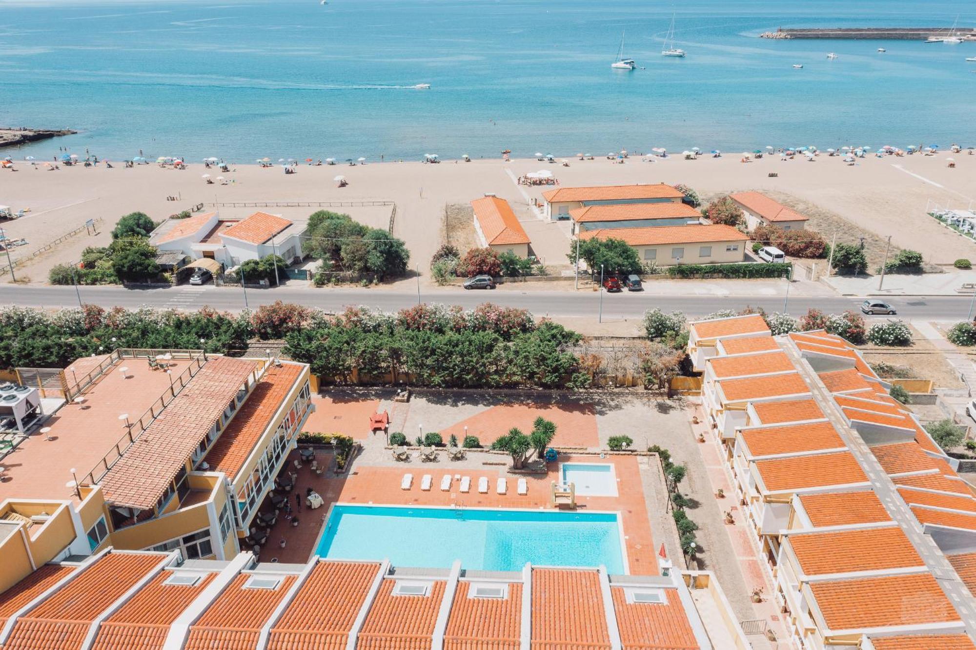 בוסה Malaspina Hotel & Resort מראה חיצוני תמונה