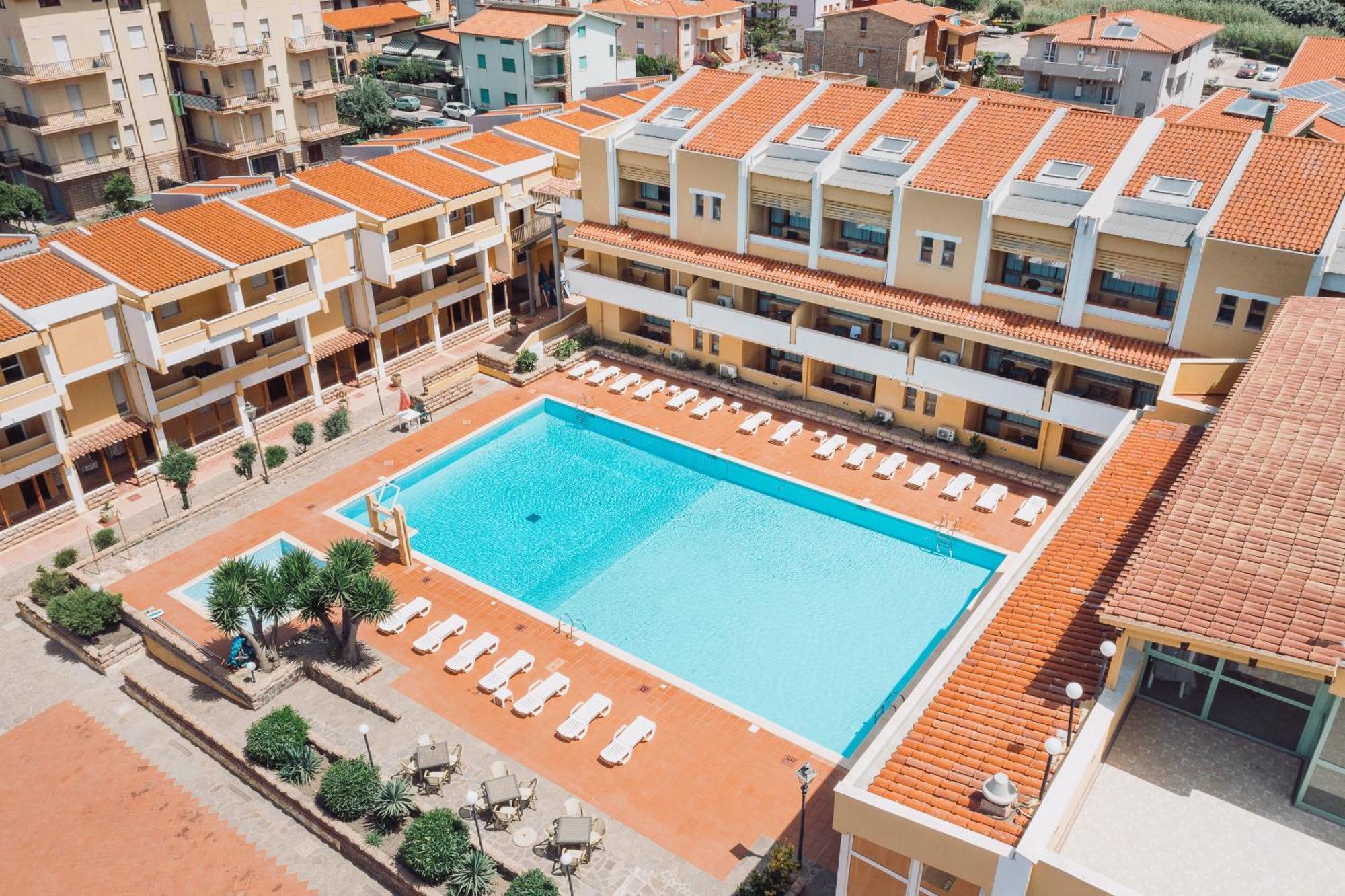 בוסה Malaspina Hotel & Resort מראה חיצוני תמונה