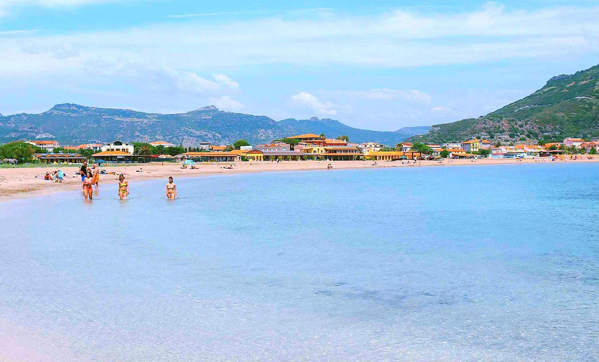 בוסה Malaspina Hotel & Resort מראה חיצוני תמונה