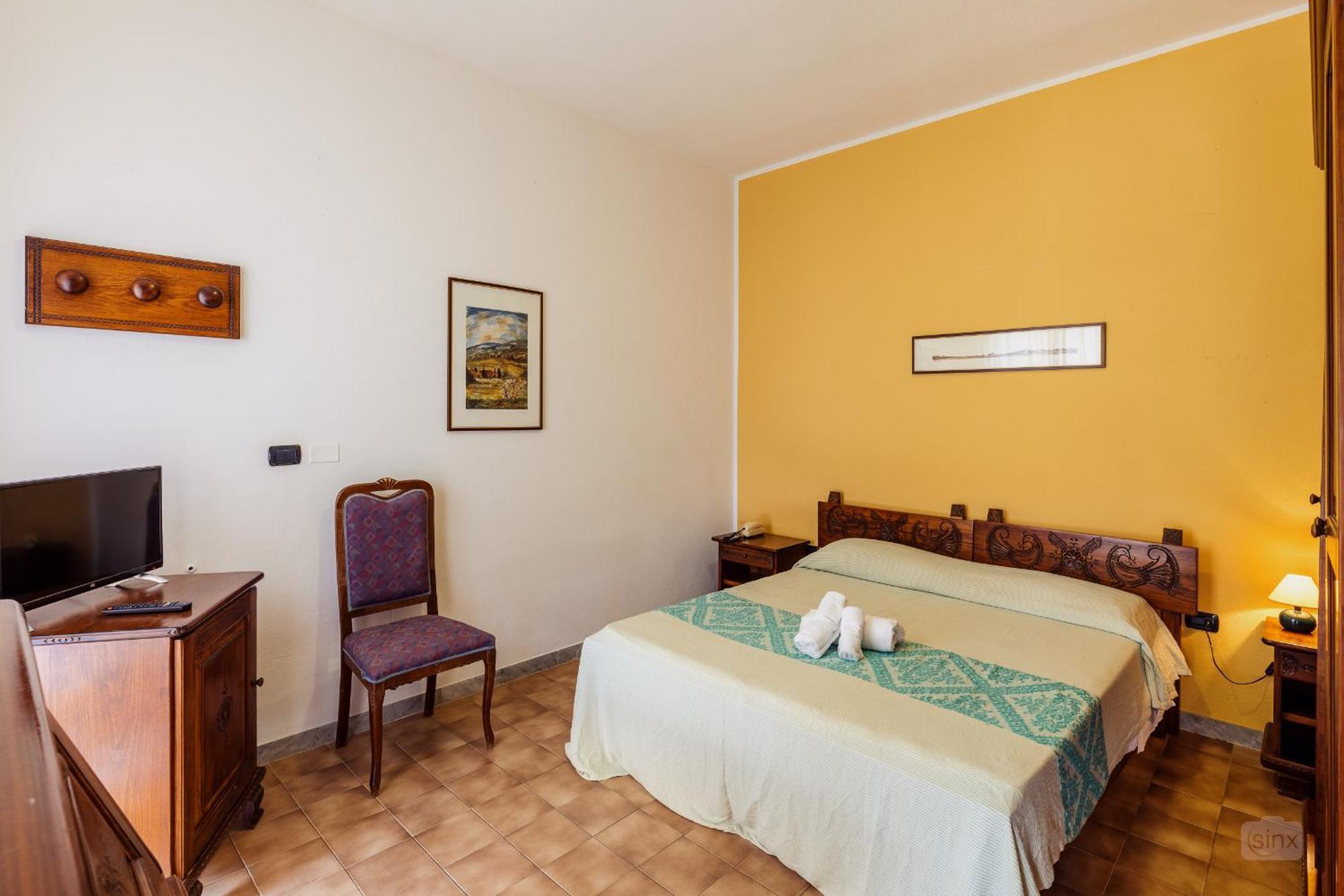 בוסה Malaspina Hotel & Resort מראה חיצוני תמונה