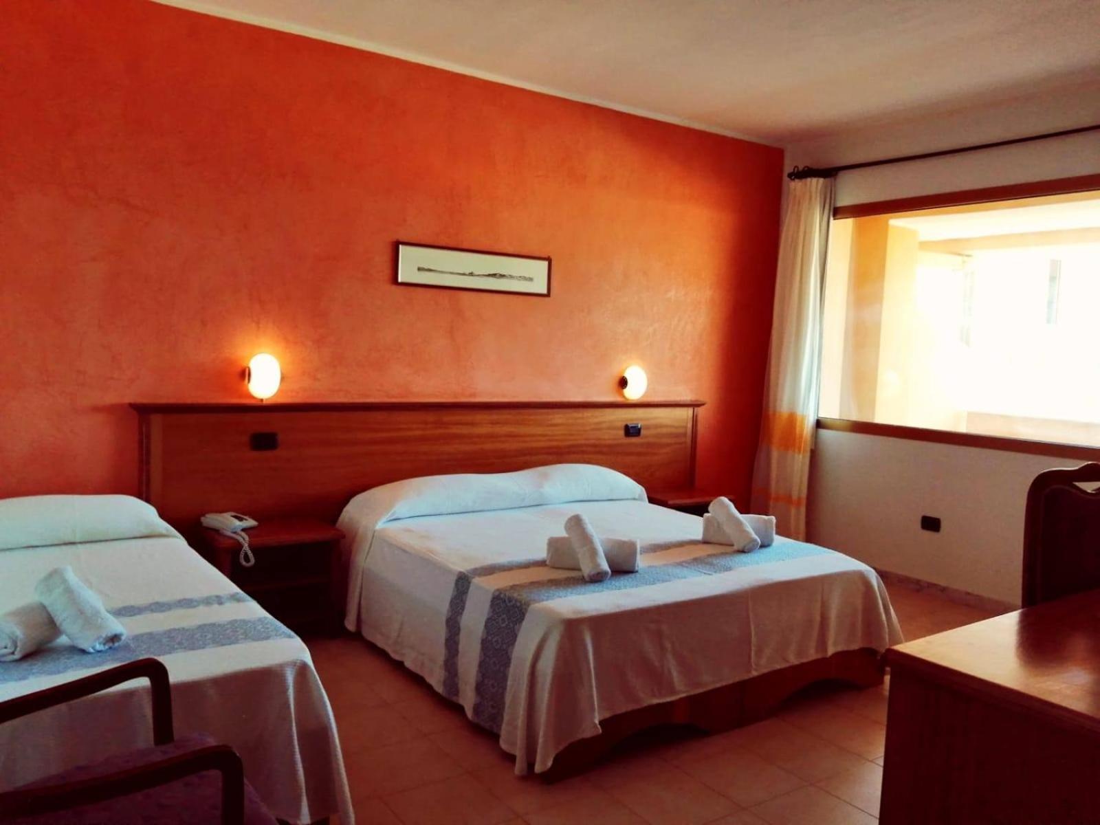 בוסה Malaspina Hotel & Resort מראה חיצוני תמונה