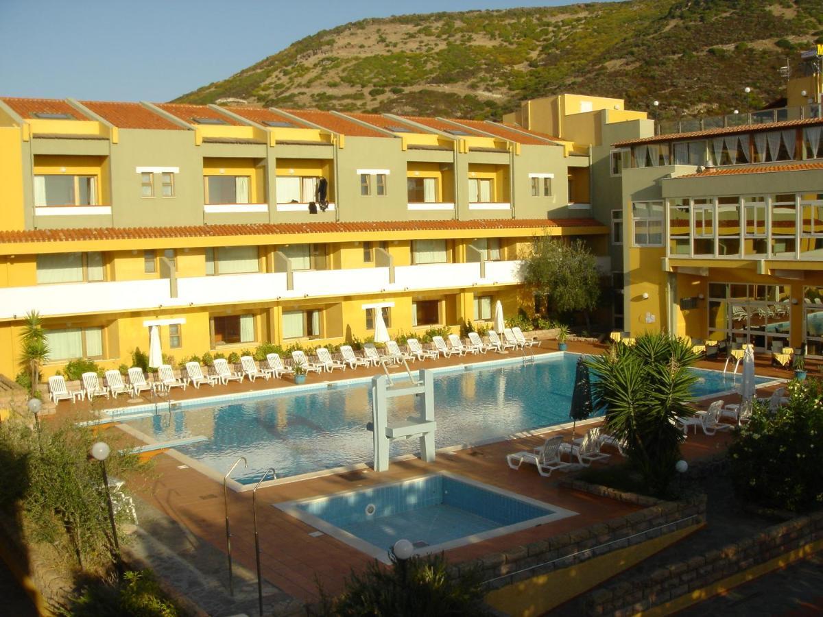 בוסה Malaspina Hotel & Resort מראה חיצוני תמונה