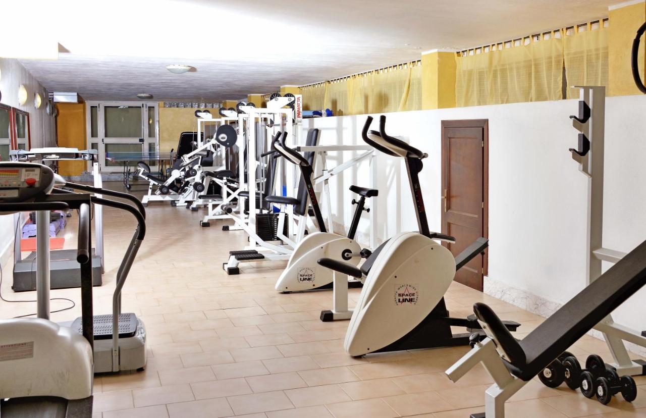 בוסה Malaspina Hotel & Resort מראה חיצוני תמונה