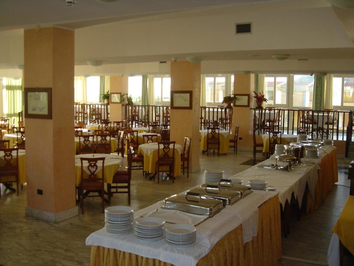בוסה Malaspina Hotel & Resort מראה חיצוני תמונה