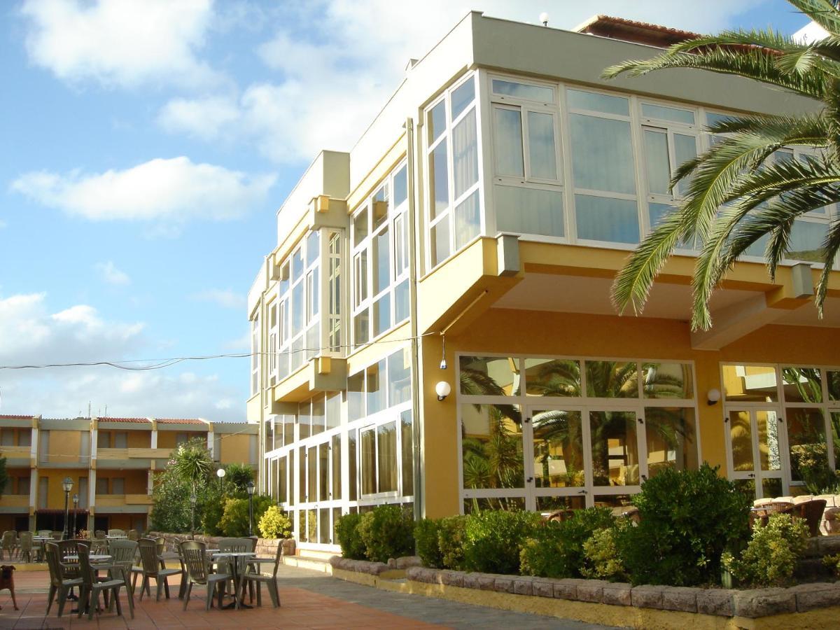 בוסה Malaspina Hotel & Resort מראה חיצוני תמונה